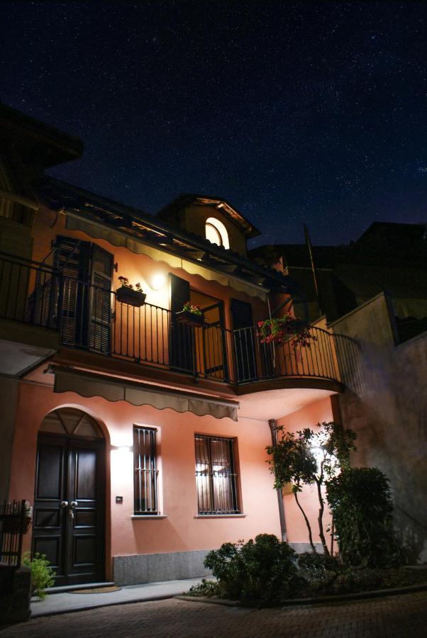 Casa Caroli, Charme E Comfort Nel Cuore Di Alba Buitenkant foto