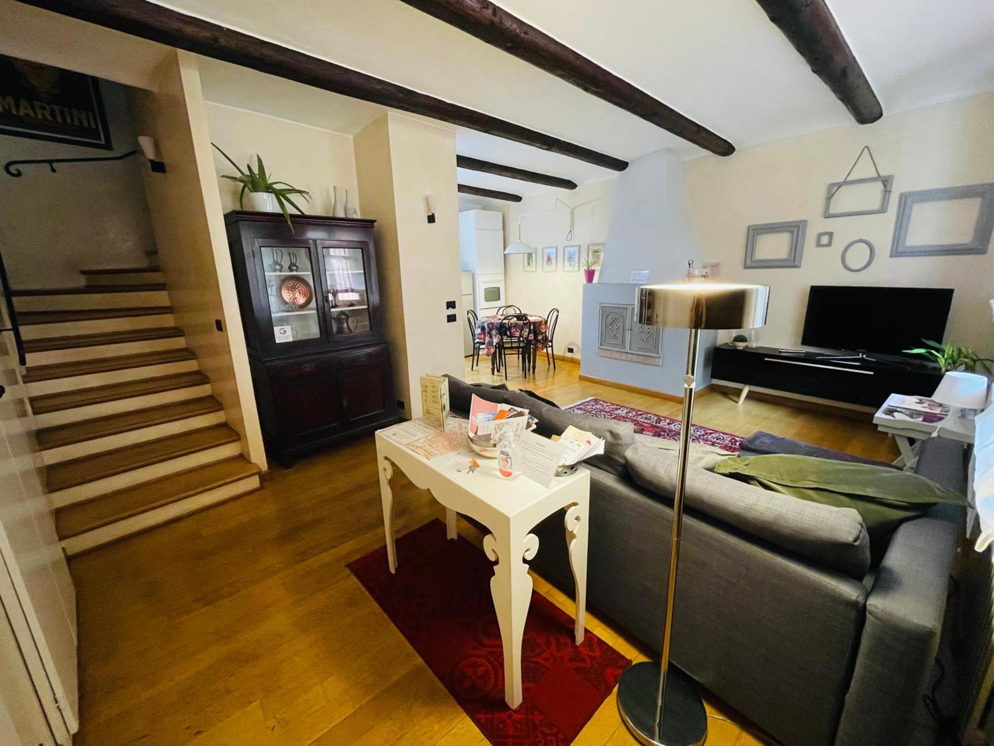 Casa Caroli, Charme E Comfort Nel Cuore Di Alba Buitenkant foto