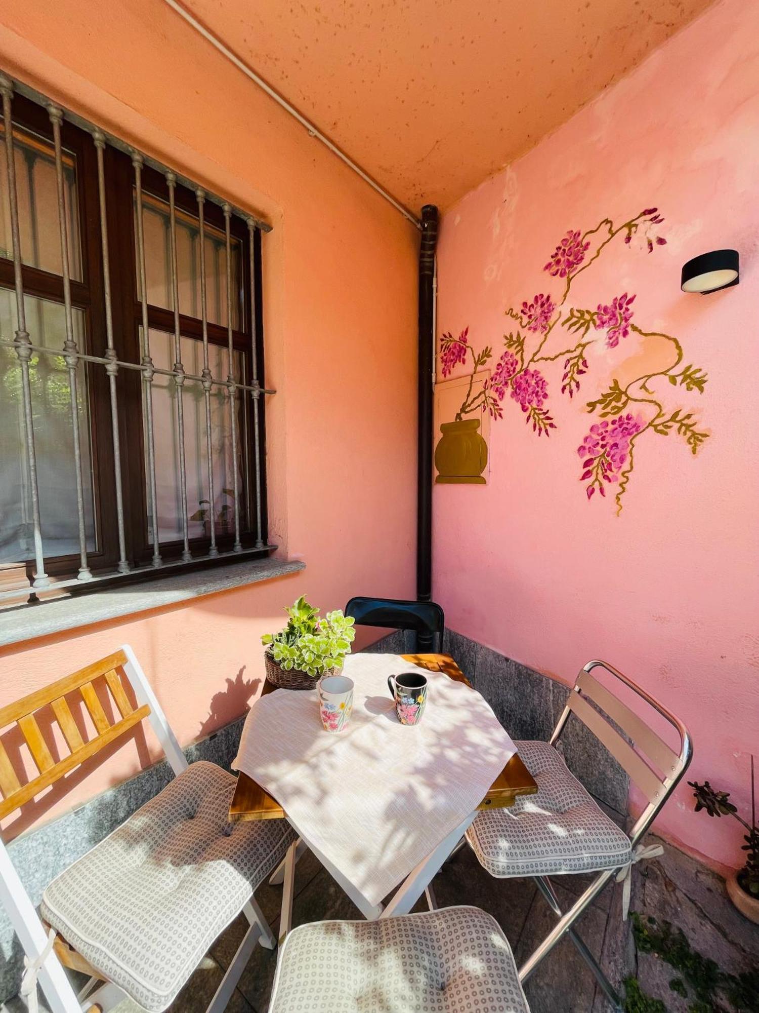 Casa Caroli, Charme E Comfort Nel Cuore Di Alba Buitenkant foto